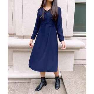 NATURAL BEAUTY BASIC深藍層次Ｖ領純色洋裝 01013011 小洋裝 正式洋裝 小禮服