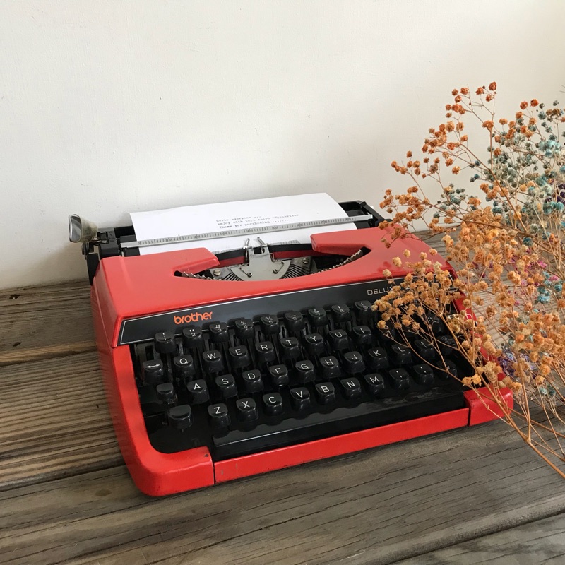 已讓藏～早期 日本製 brother 兄弟牌 紅色 機械式 打字機 老件收藏 陳列古道具