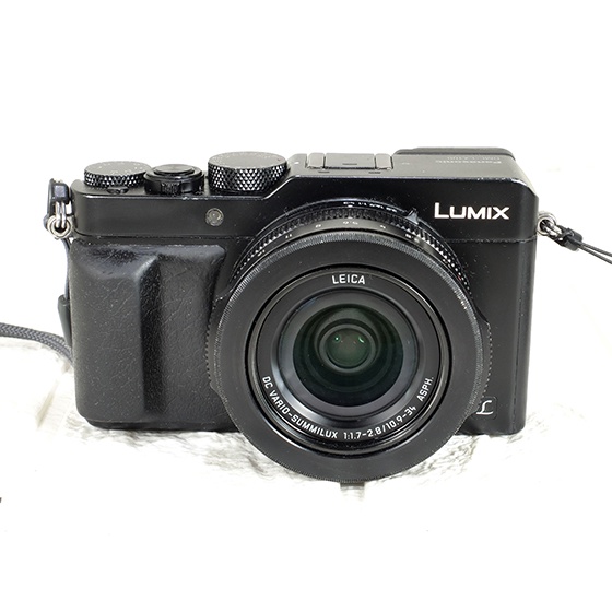 PANASONIC  LX100 相機售5000元(類單眼相機，功能正常)