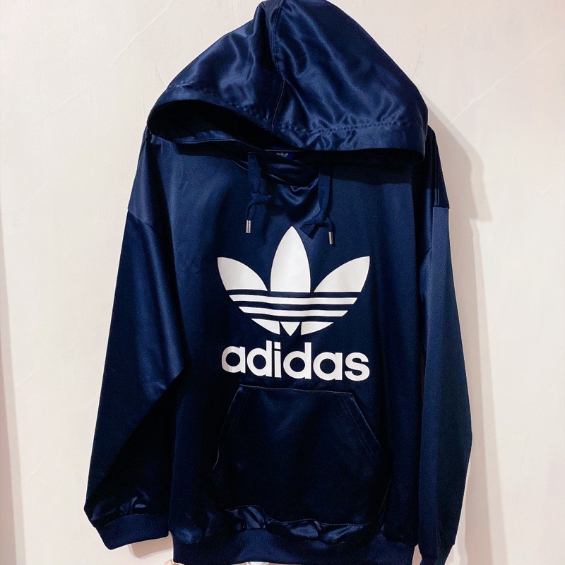 Adidas女生緞面連帽上衣帽T CE1673 34號