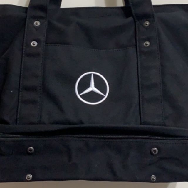 Mercedes Benz 賓士原廠 正品 旅行袋(底部有鞋子收納層)  附盒子 +roots購物袋中型一個