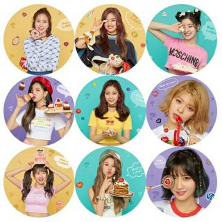 TWICE 徽章