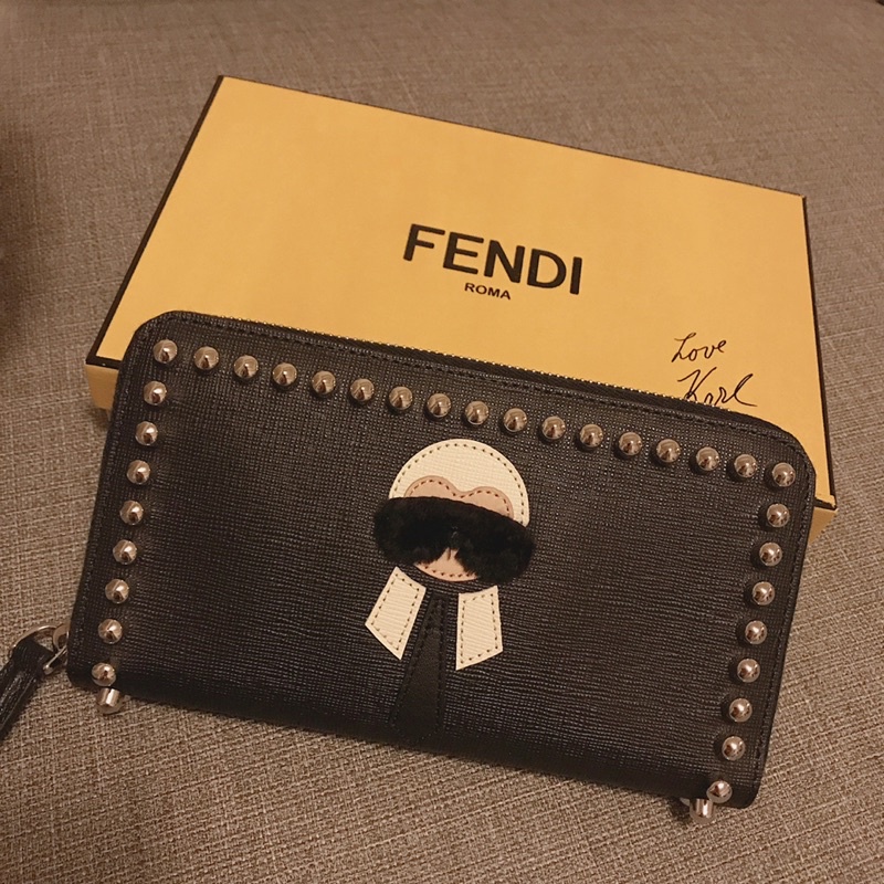 𖤐ₓ Fendi 老佛爺 防刮牛皮長夾