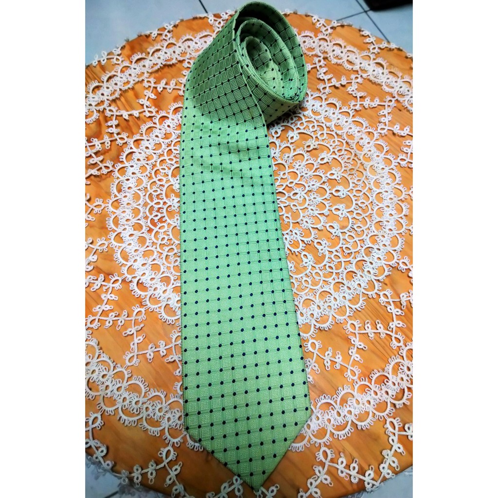 giovanni valentino范倫鐵諾 100%純絲義大利粉嫩綠格小藍點領帶近全新真品.100% silk tie