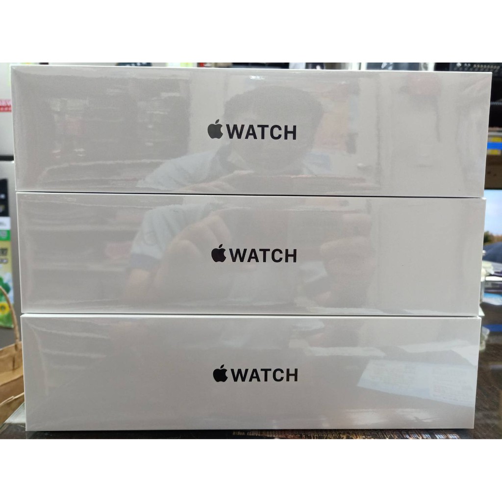 Apple Watch SE2 2023 GPS版 40/44mm 鋁金屬錶殼搭配運動型錶帶 最高30期 0卡 有卡