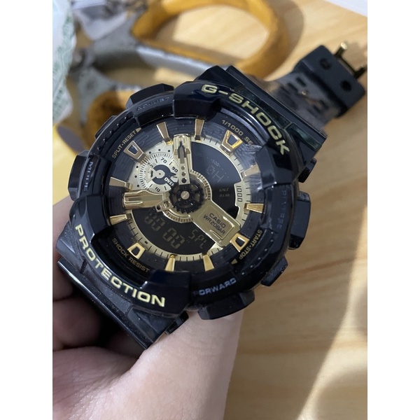 G-SHOCK黑金手錶二手外觀有瑕疵官網賣4500便宜售1000