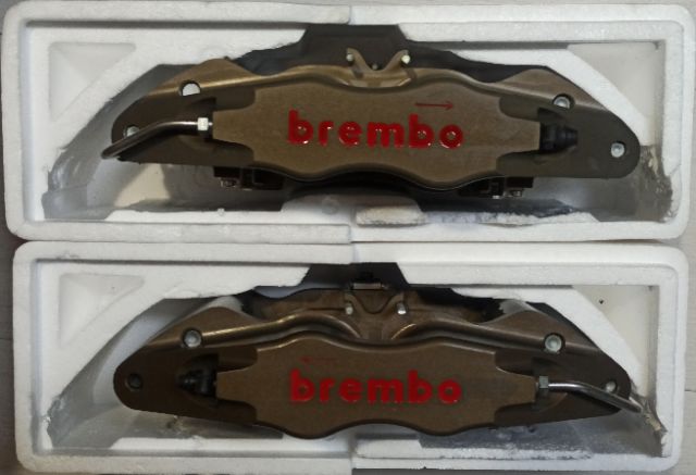 九九成新Brembo Racing CNC 競技 四活塞 加贈全新Pagid煞車皮