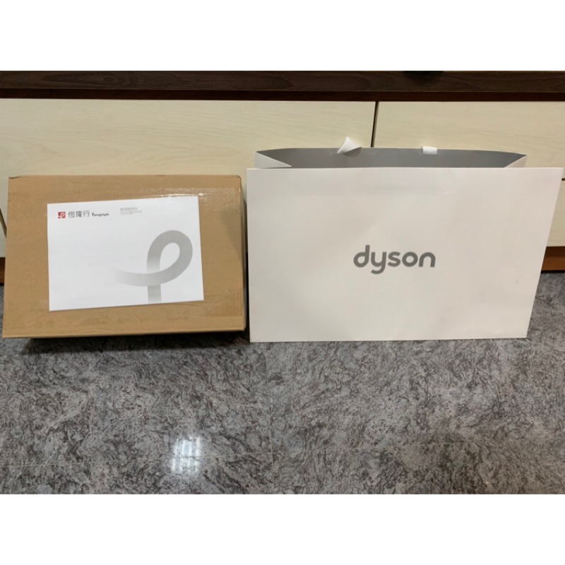 Dyson最新吹風機HD03全新未拆公司貨TOYOTA交車禮