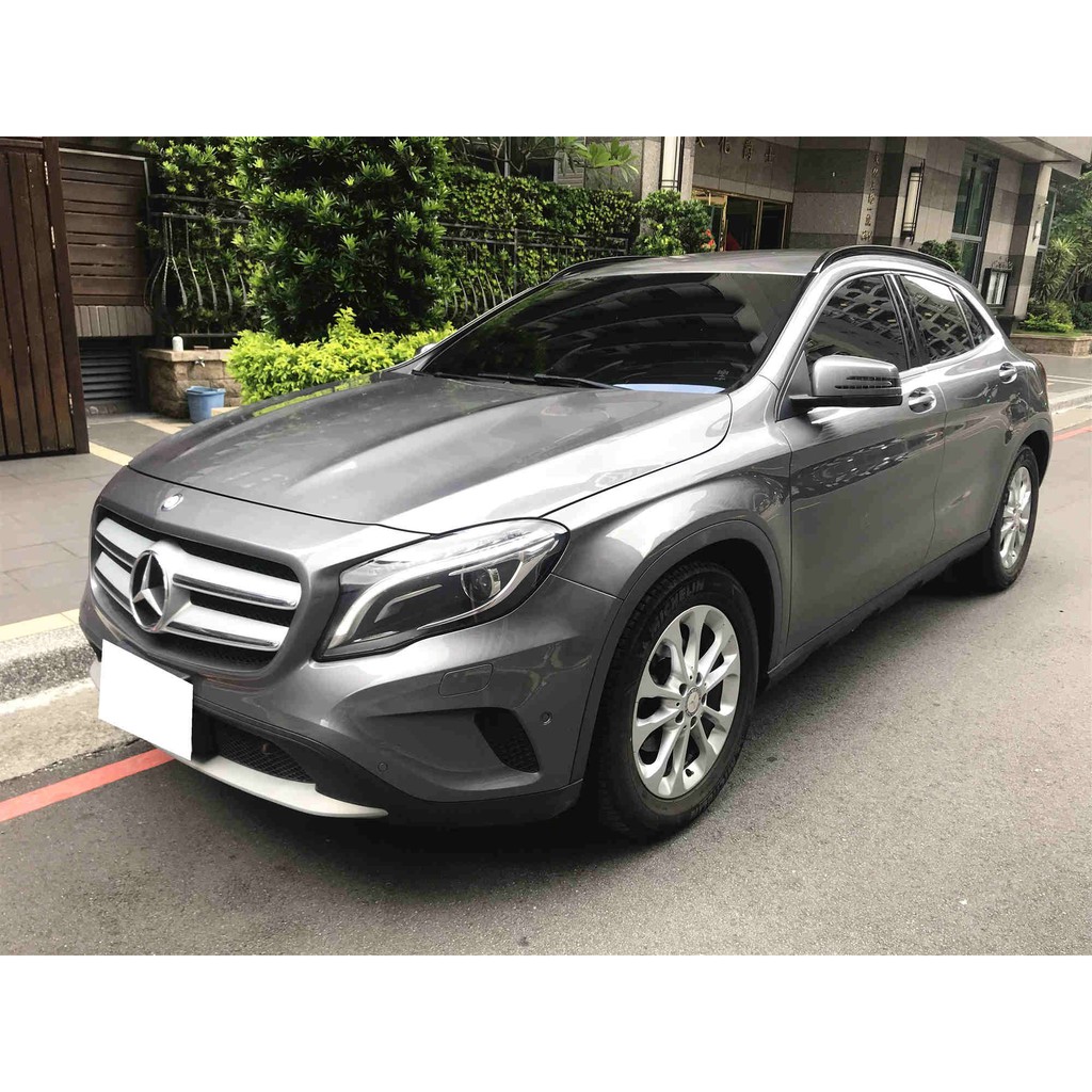 2015 BENZ GLA180 賣 79.3萬 小型跨界休旅車