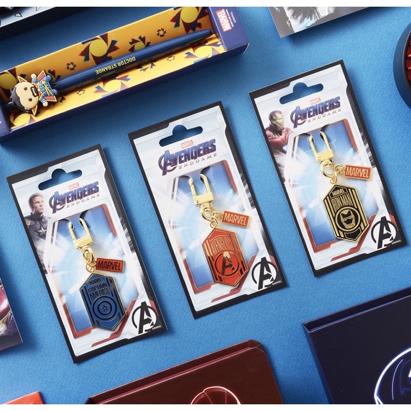 (現貨)❤韓國代購❤CGV 復仇者聯盟 護照套 漫威 marvel 鋼鐵人 美國隊長 鑰匙圈 吊飾 耳機殼