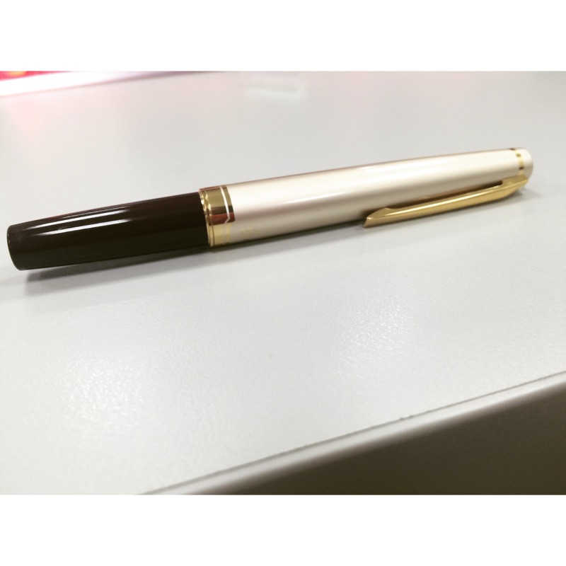 pilot elite 95週年限量款 14k 酒紅款 m尖