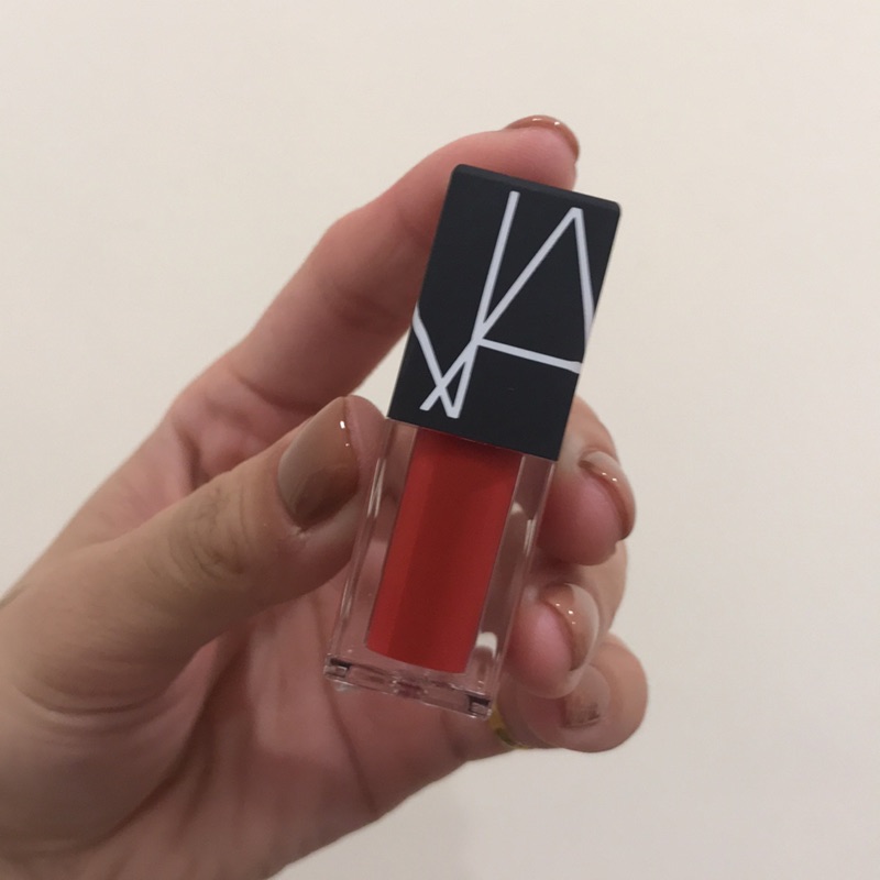 NARS 小樣紅色唇蜜 色號 Le palace