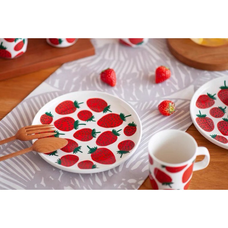 現貨marimekko日本限定草莓餐具