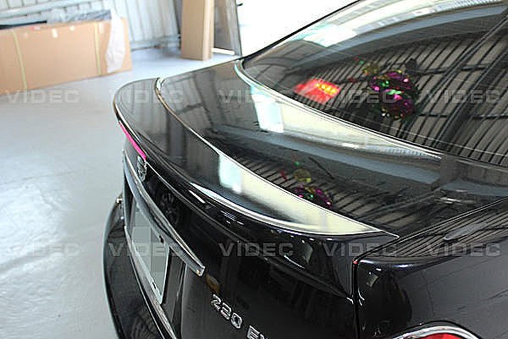 DIY商城 NISSAN 04-07 TEANA 專用 原廠 尾翼 擾流板 材質ABS 含 LED 煞車燈