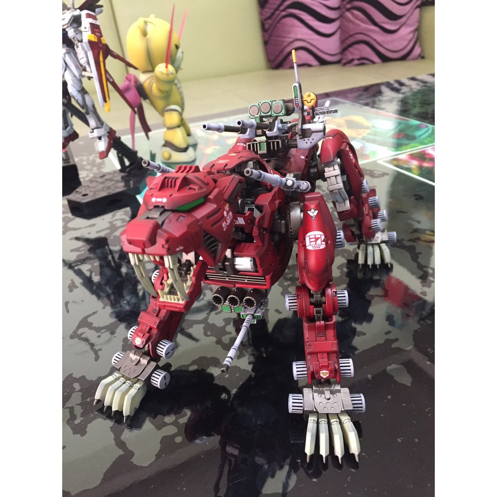 壽屋 ZOIDS HMM EZ-016 嗜血長牙虎