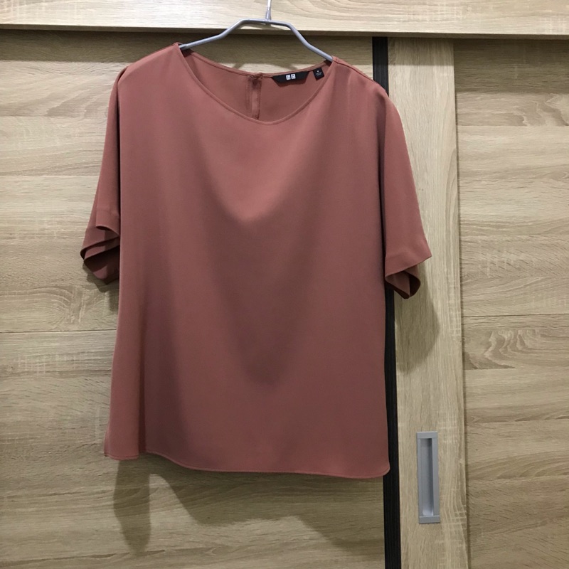 Uniqlo優衣庫m號雪紡上衣 蝦皮購物