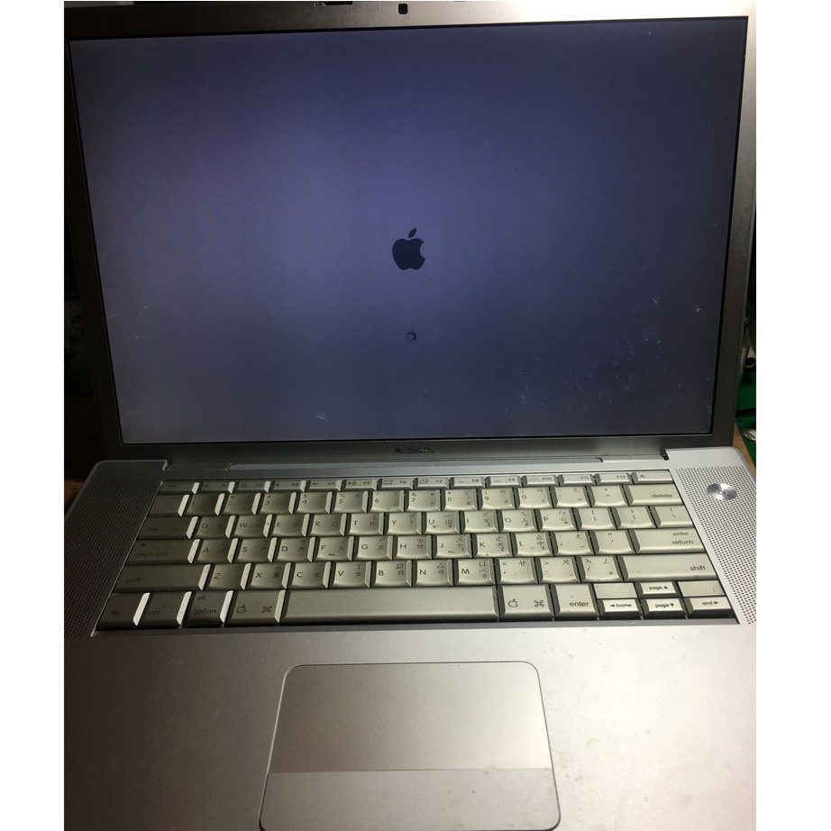 Apple MacBook Pro 15" 2007年版 a1226  Core 2 Duo 2.2GHz 零件機