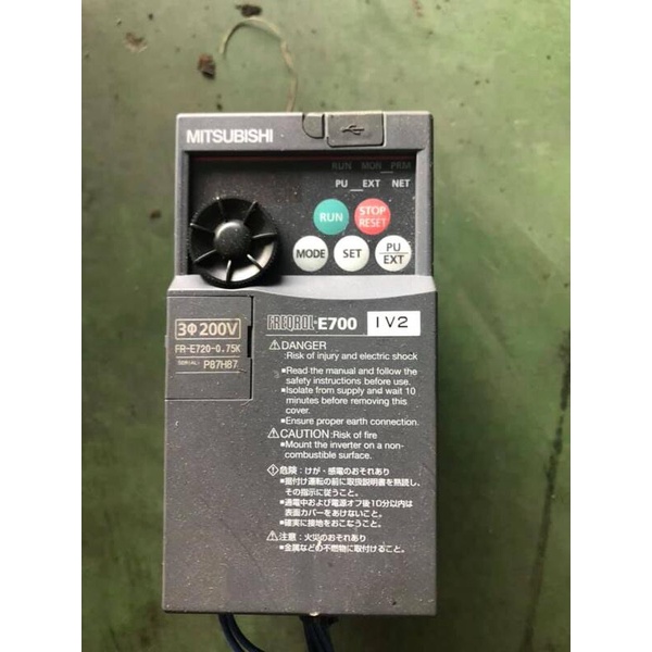 日本外匯中古拆機 MITSUBISHI 三菱變頻器FR-E720-0.75K(1HP) 220V