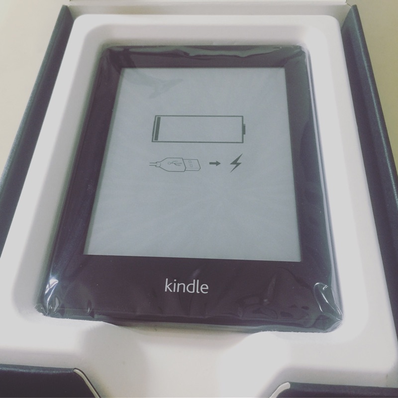 【二手】Amazon Kindle Paperwhite 1，型號 EY21，近全新 / 免運費