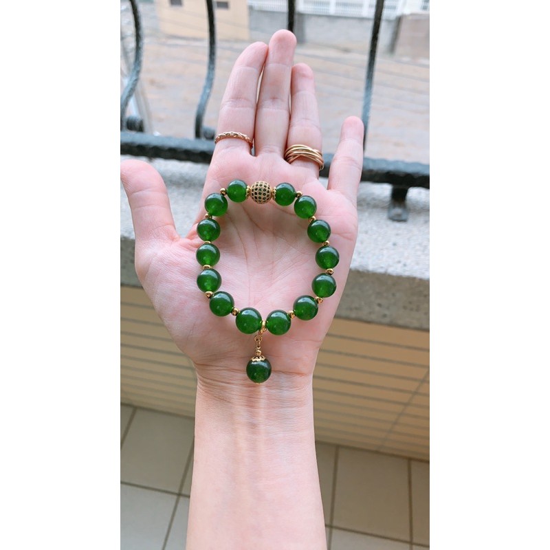 🟢高品質東菱玉手珠（透體）（大約10m)，手圍17.5-18公分。❌非綠玉髓