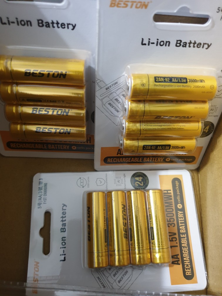 Beston 佰仕通多功能12槽電池充電器3號(不可充4號) 1.2V鎳氫1.5V鋰電/3.7鋰電(14450) 通用| 蝦皮購物