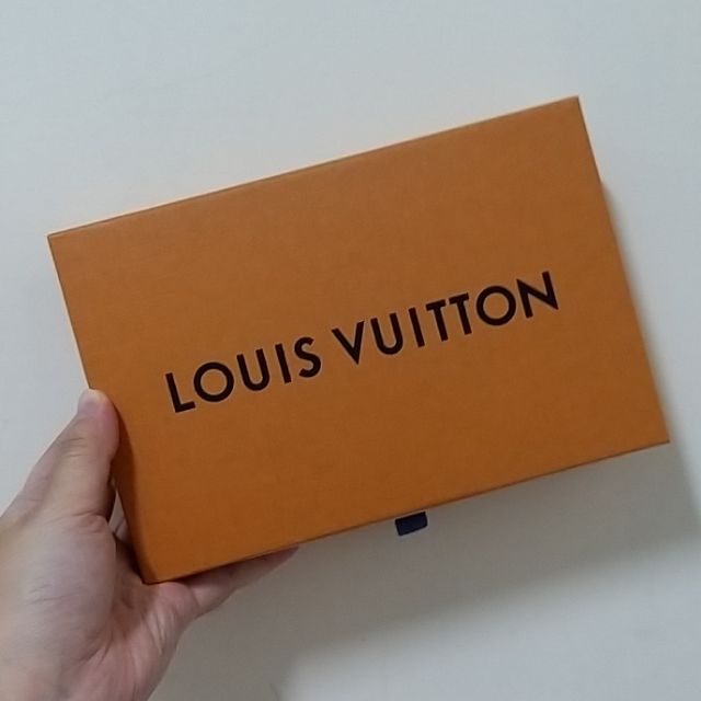 LV louis vuitton 絲巾 領巾 長夾 短夾 中夾 皮夾