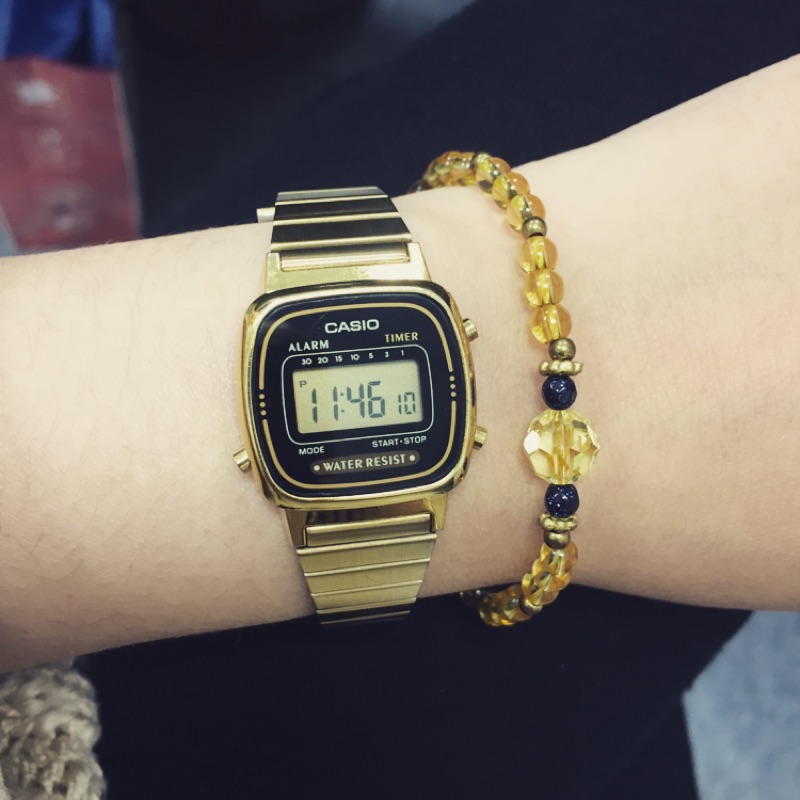 CASIO女款金錶帶電子錶（可調式）