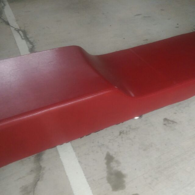 二手 紅色 沙發椅 穿鞋椅 躺椅 皮椅
