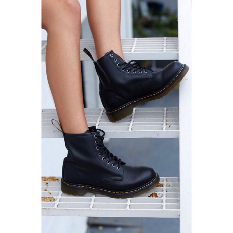 dr martens nappa 1460