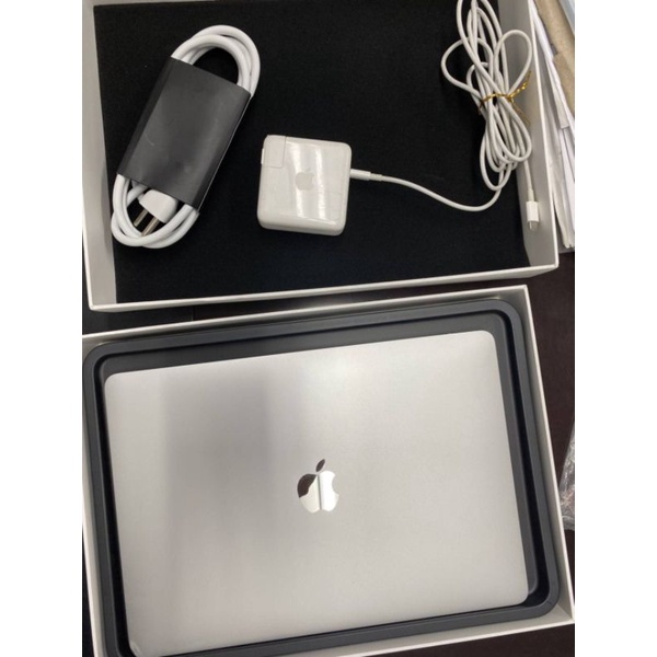 蘋果 Macbook pro(零件機）（殺肉機）（故障機）