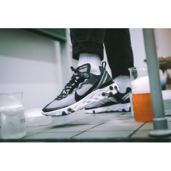 nike og react element