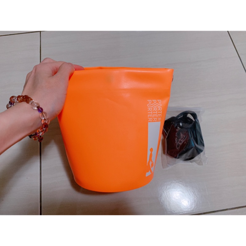 Porter 正版隨身水桶包防水包 蝦皮購物