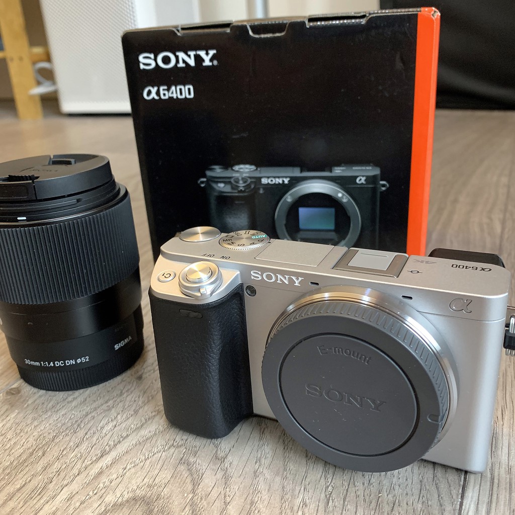 【近全新】二手 公司貨 SONY ILCE-6400 A6400 銀色 微單眼 單眼相機 拍照 3C 單機身 鏡頭