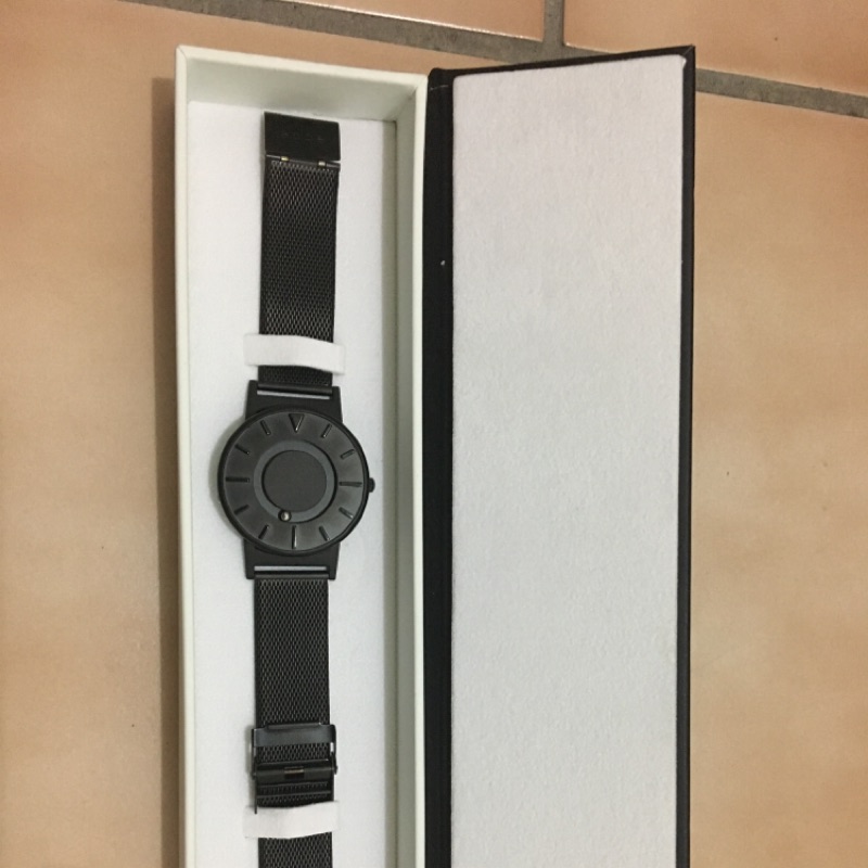 大英博物館典藏 全台首款觸感腕錶EONE Bradley – 珍珠黑