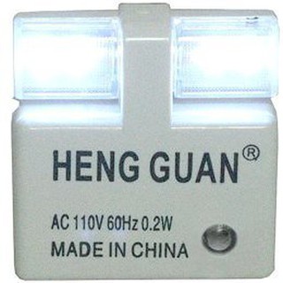 為家人留盞燈:4LED光感應控制 超級省電 小夜燈HG-328,0.2W白光,全自動感光 感應式 光控,沒光線自動亮