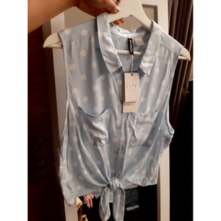 【二手九成新上衣】點點綁帶上衣H&m