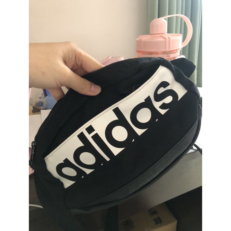 Adidas斜肩腰包