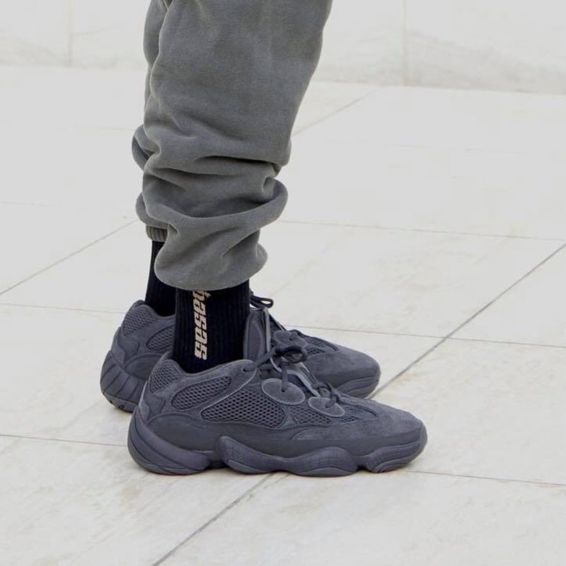 Quality Sneakers - Adidas Yeezy 500 全黑 麂皮