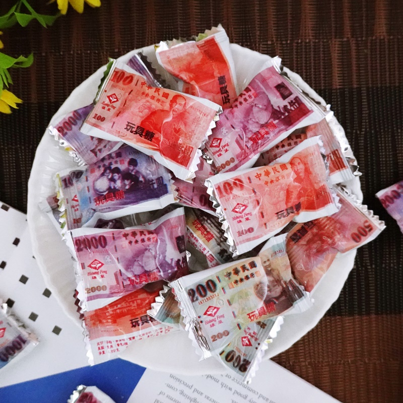 【食尚三味】鈔票水果糖 600g 春節糖果 新春糖果 年貨糖果過年糖果吉祥話糖果新台幣糖芭樂糖 (台灣糖果)