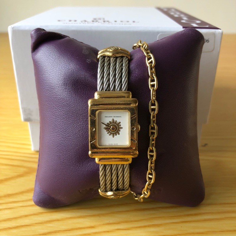 CHARRIOL夏利豪金色鎖鍊二手女錶，大約六成新，錶面和錶帶皆有磨損，無法提供盒子，誠可議價。