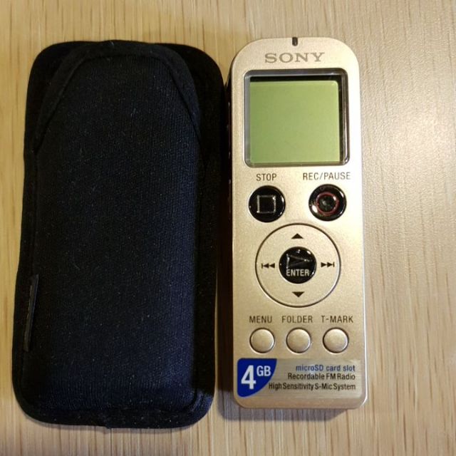 （近全新）SONY 4GB 多功能數位錄音筆（ICD UX523F）繁體中文 【附原廠攜行袋】