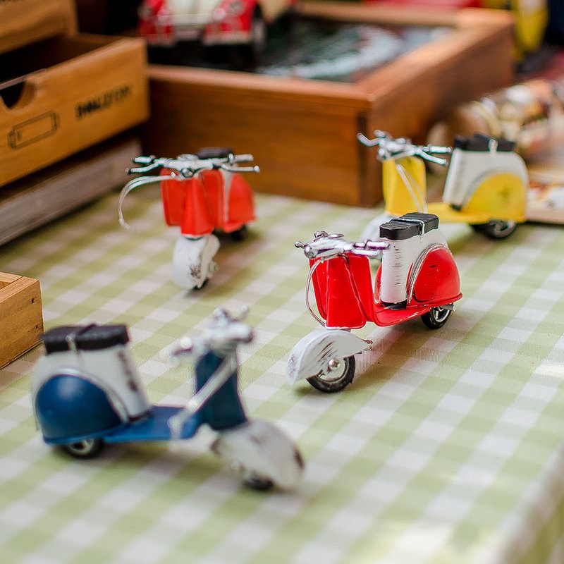 zakka 生活雜貨 黃色 紅色 藍色 迷你 摩托車 機車 復古造型 模型 鐵皮玩具 店面裝飾 拍攝道具 IOT11B2