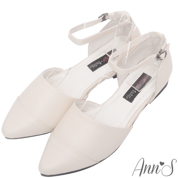 Ann’S柔軟綿羊皮繫帶側空尖頭平底鞋- 米