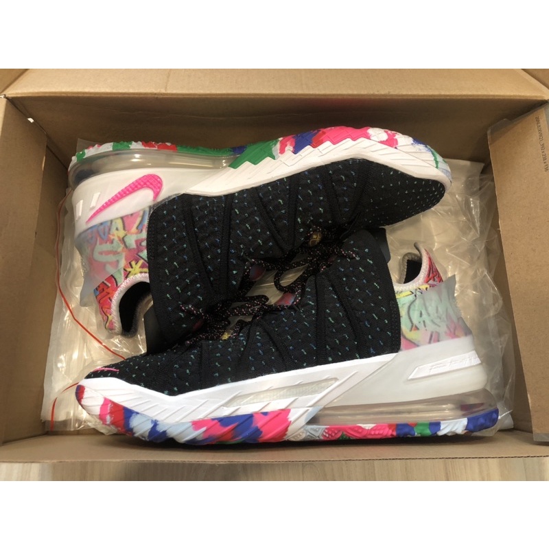 Nike Lebron 18 XVIII 首發鴛鴦 CQ9284-002