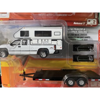 《模王》 1/64 johnny lightning 模型合金車 2002 Chevy Silverado & 後拖車