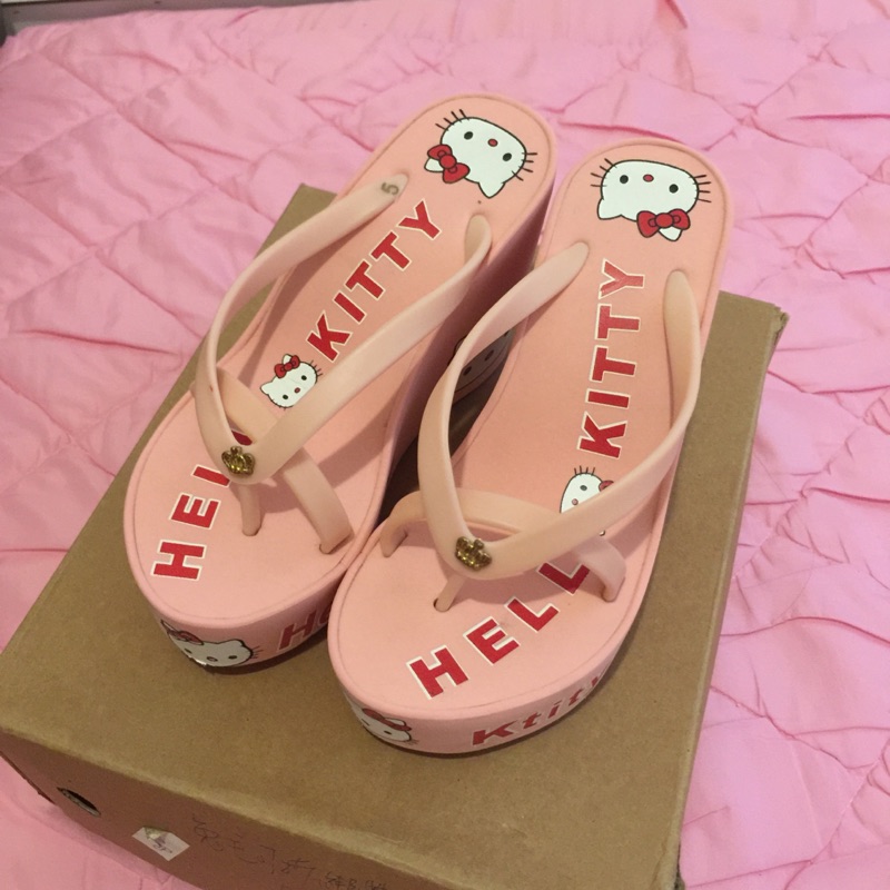 二手kitty粉紅拖鞋（鞋高11公分）
