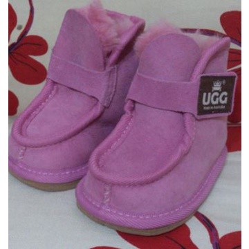 正品UGG雪靴(小孩款)粉紅色(100%澳洲製)特殊防水材質