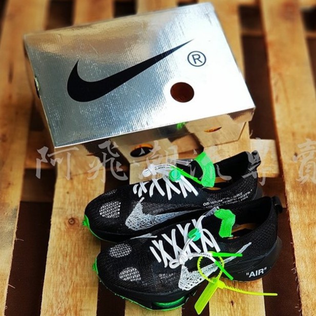 【新品未使用】OffWhite Nike Air Zoom Tempo スニーカー 靴 メンズ ハイクオリティー