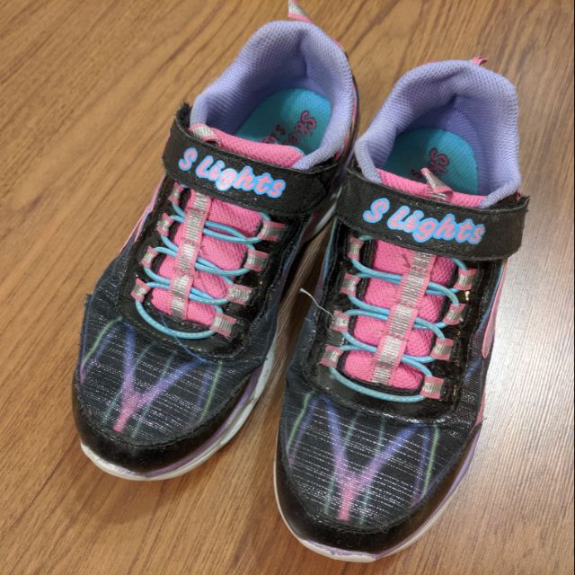 Skechers～女童球鞋 22cm