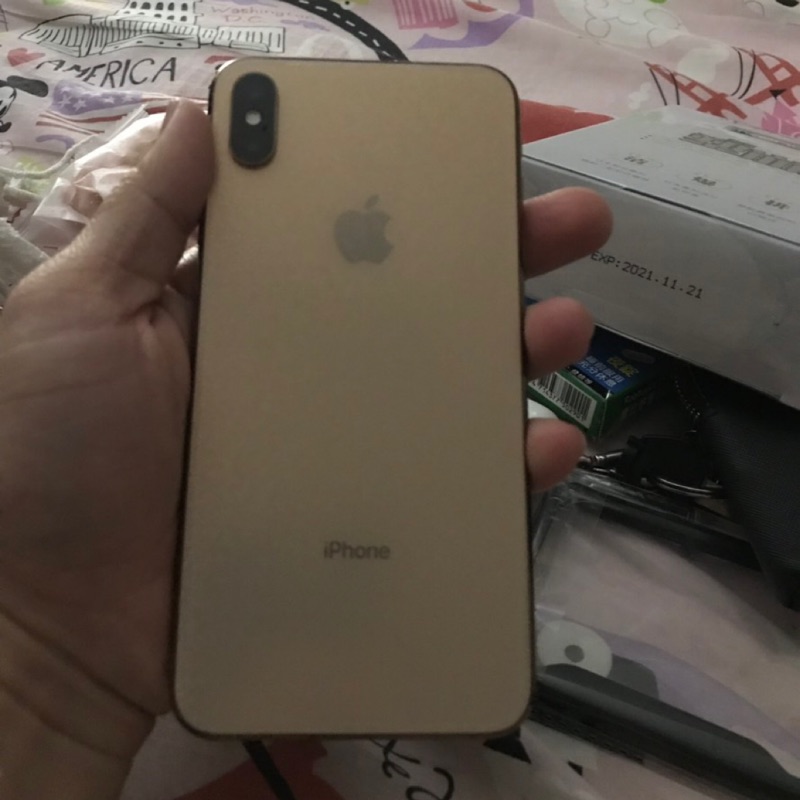 iPhone XS Max 64G金色